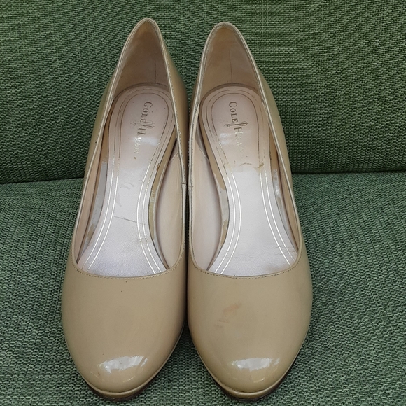 Cole Haan/Nike Air patent leather platform heel. - Picture 4 of 9